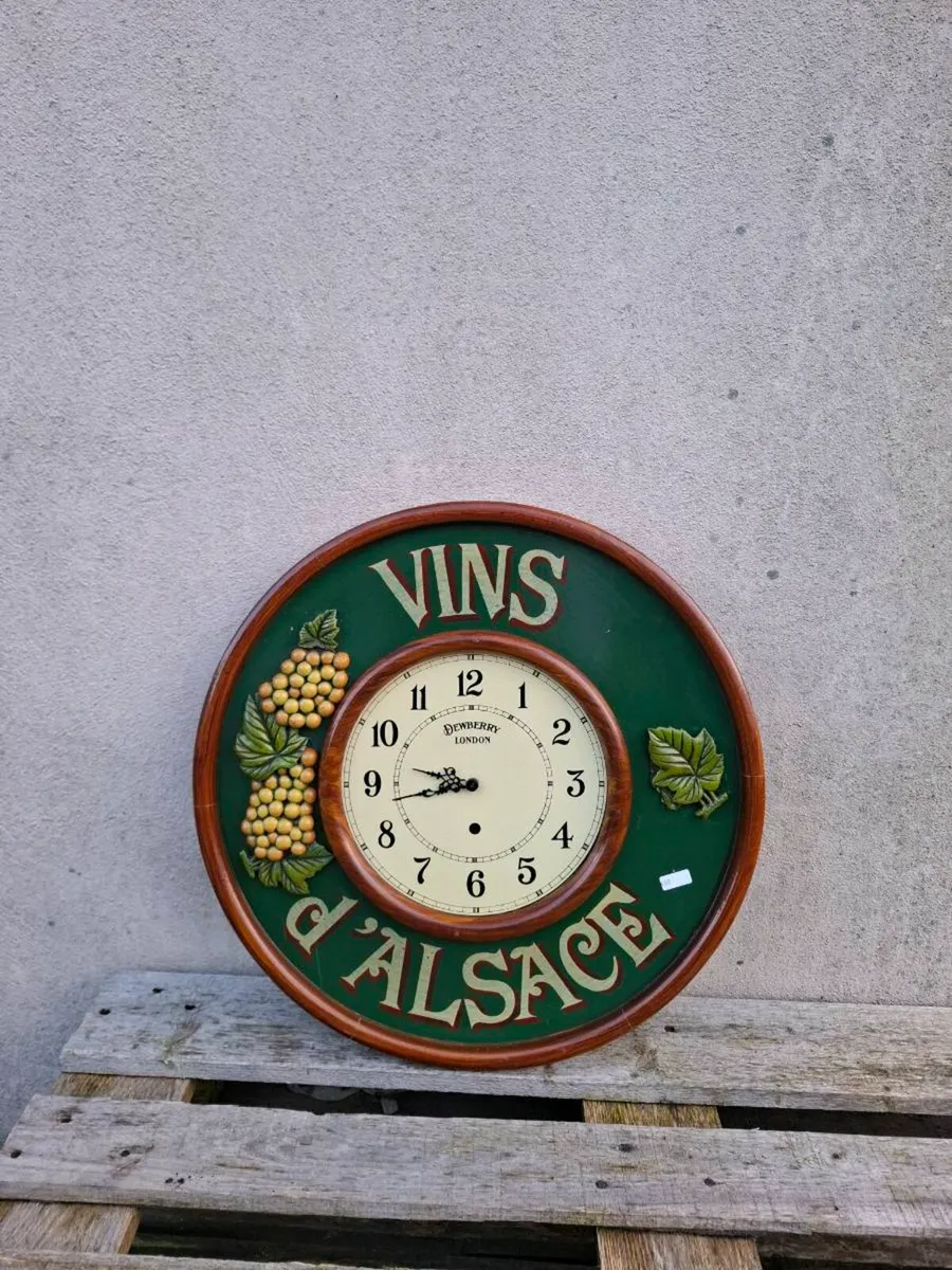 Large country corner clock possible to post - Image 2