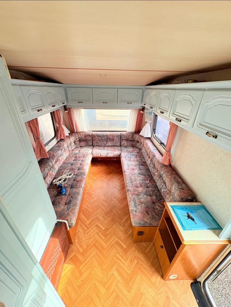 2/3 berth freedom compact caravan - Image 3
