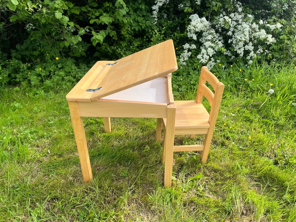 Solid wood Montessori children desk and chair - Image 2