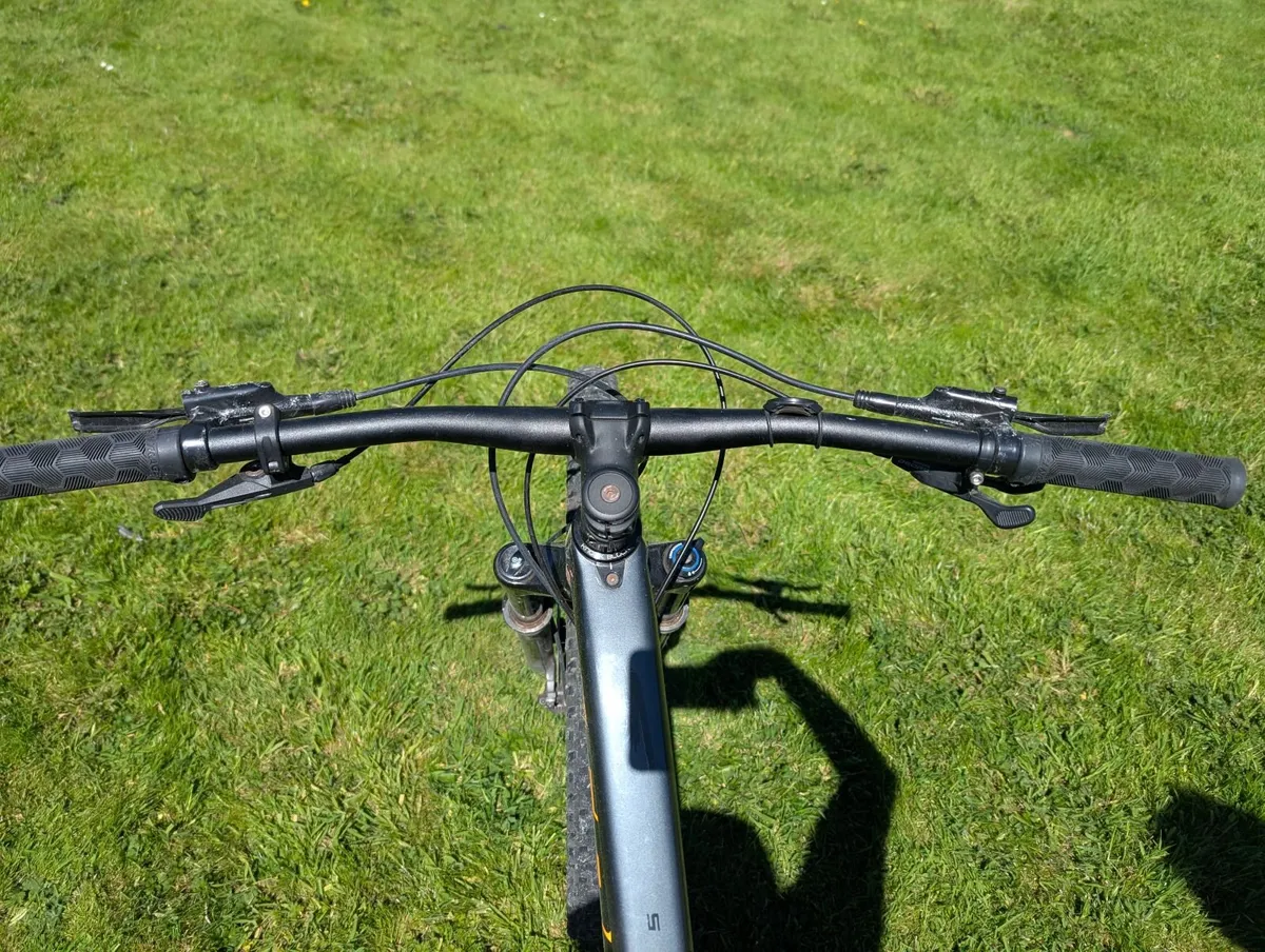 Trek Full Susp MTB 2023 - Image 1