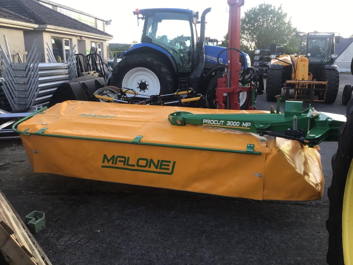 Malone Pro Cut 3000 MP Side Mounted Mower - Image 1