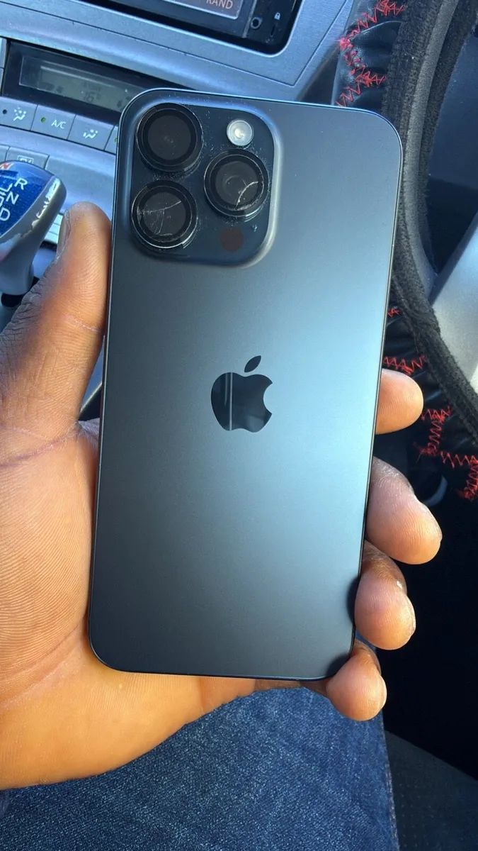 iPhone - Image 2