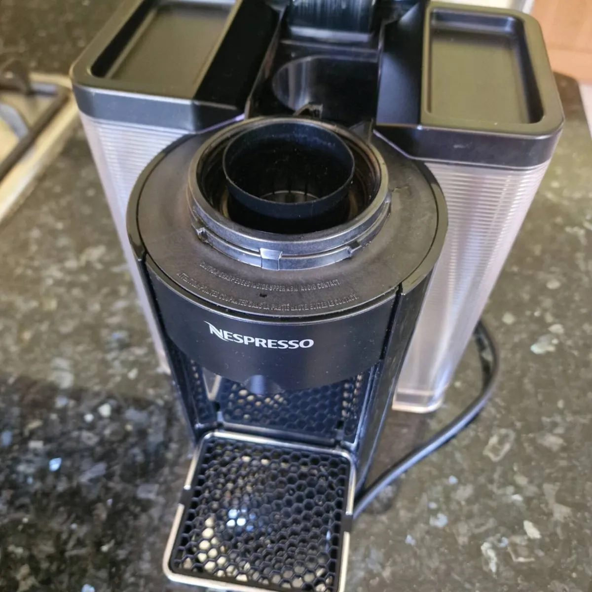 Delongi Nespresso Deluxe Coffee Espresso - Image 3