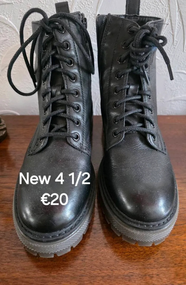 Women's Boots - Image 3