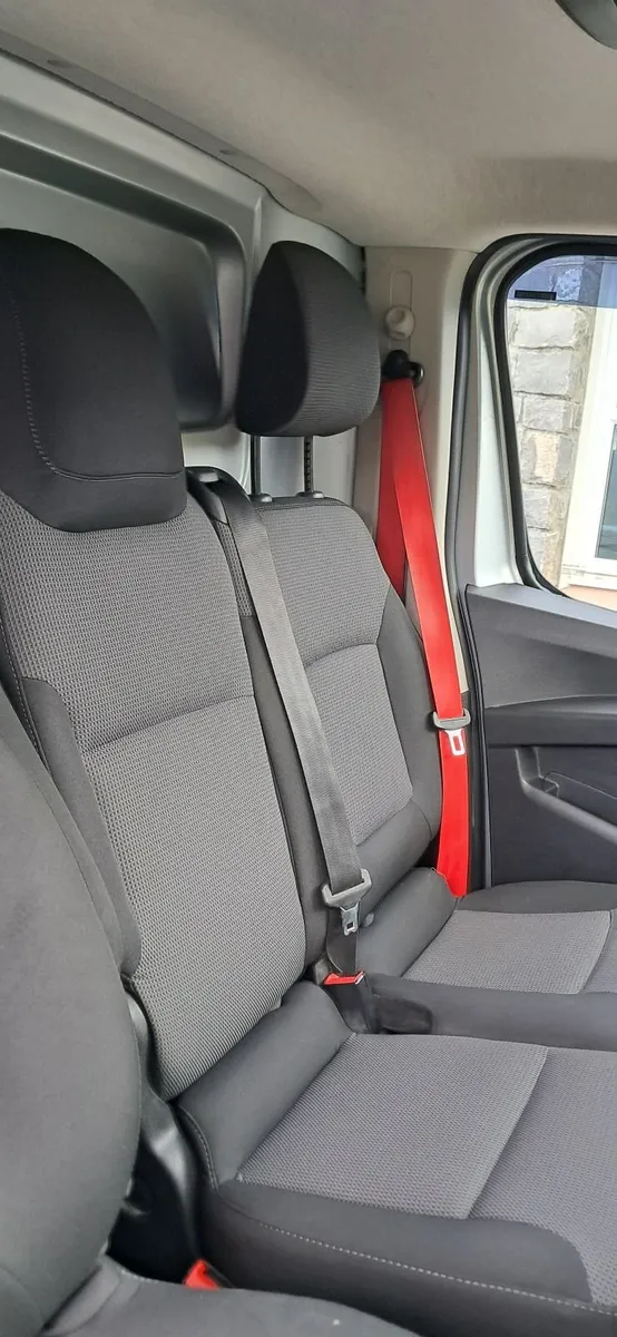 Renault Trafic 2023 - Image 4