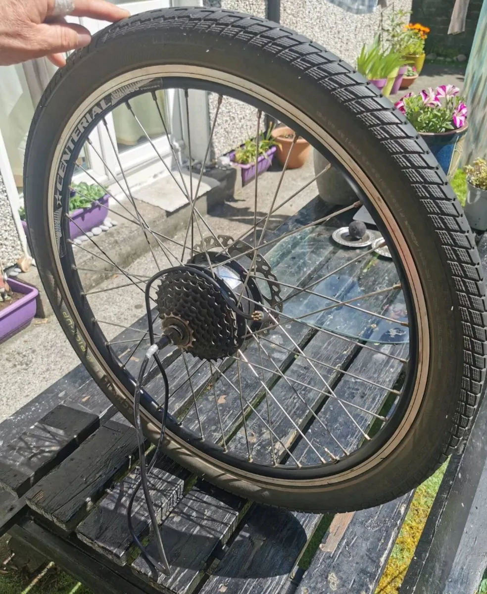 Rear wheel for electric bike - Image 2