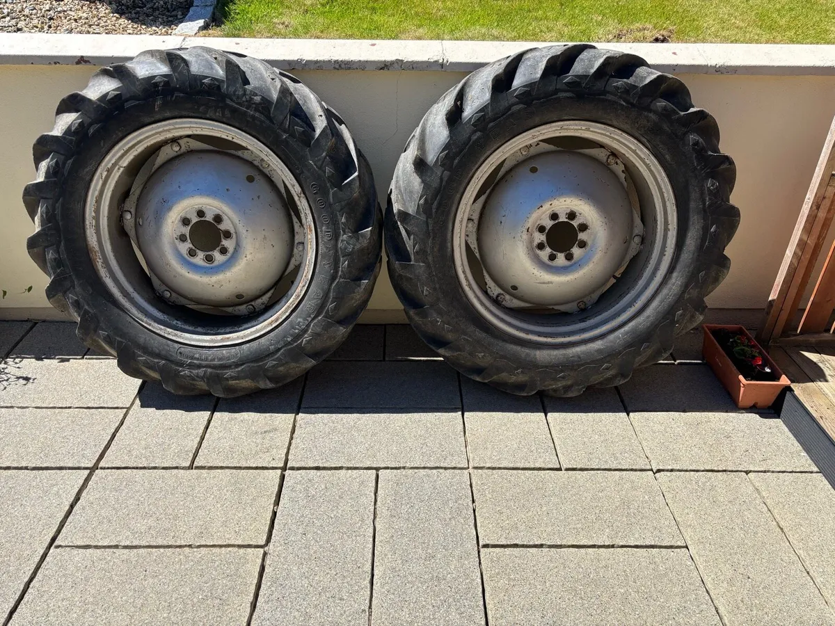 Two back wheels and tyres for Massey Ferguson 135 - Image 2