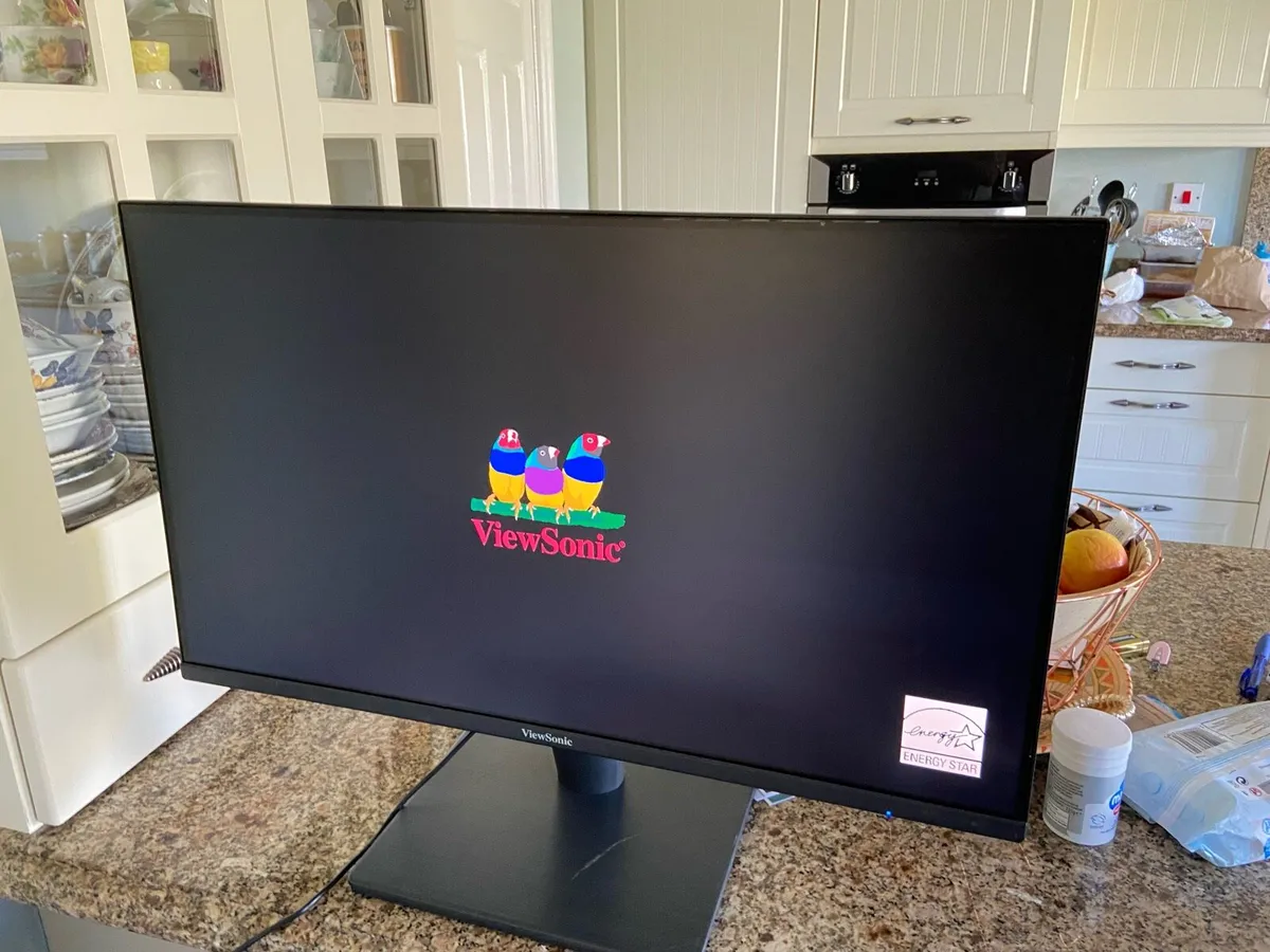 View Sonic.   27 inch. Monitor - Image 1