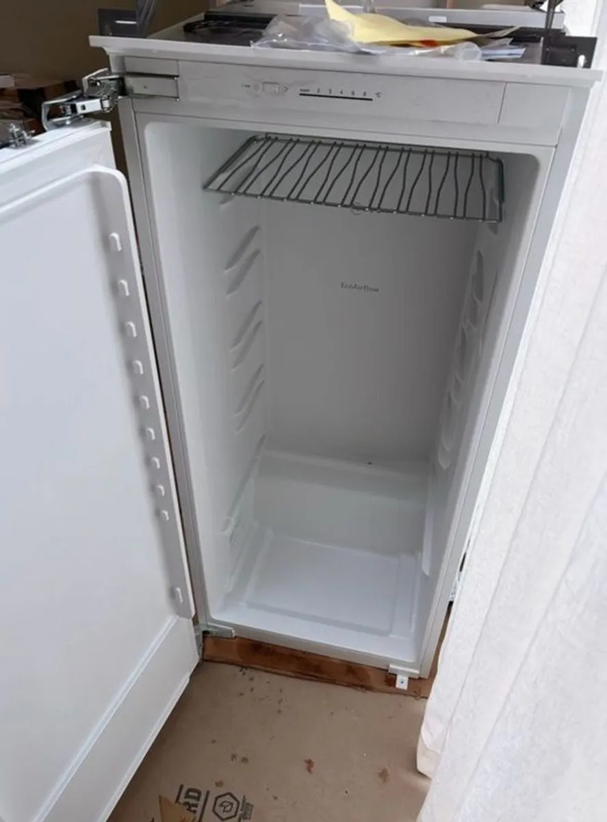 NEFF Refrigerator - Image 3