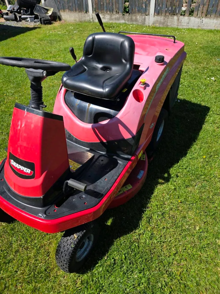 Ride on mower - Image 4