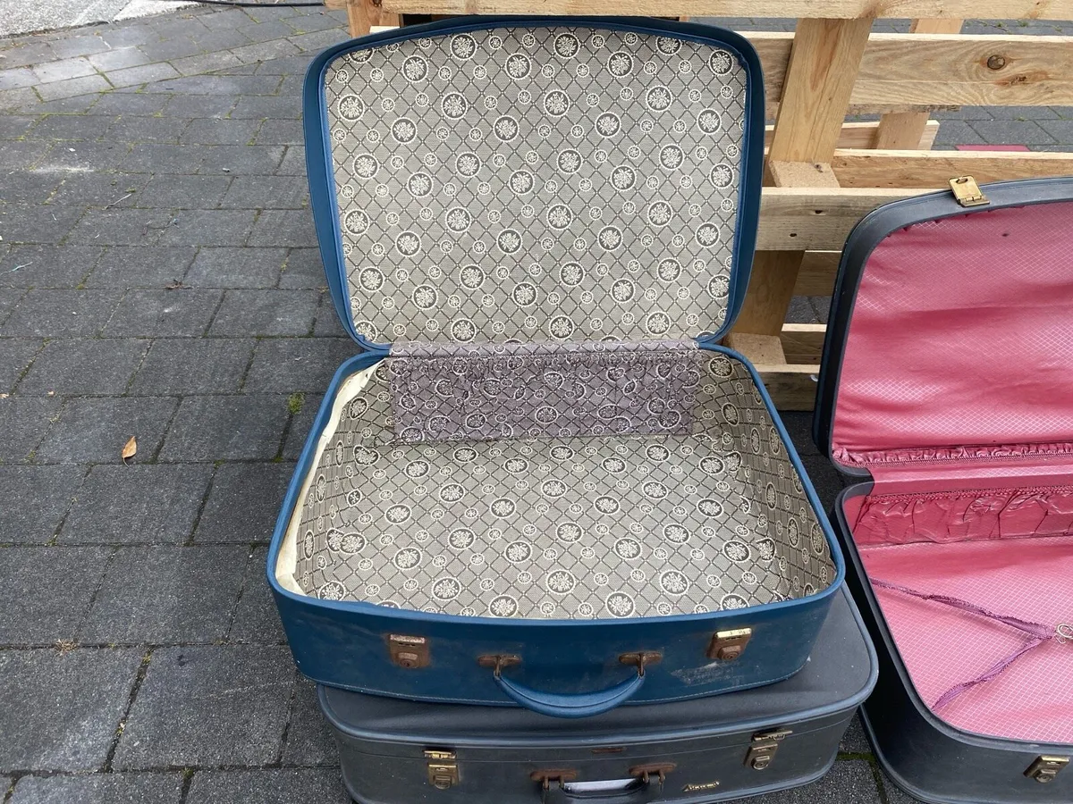 Various items - Image 3