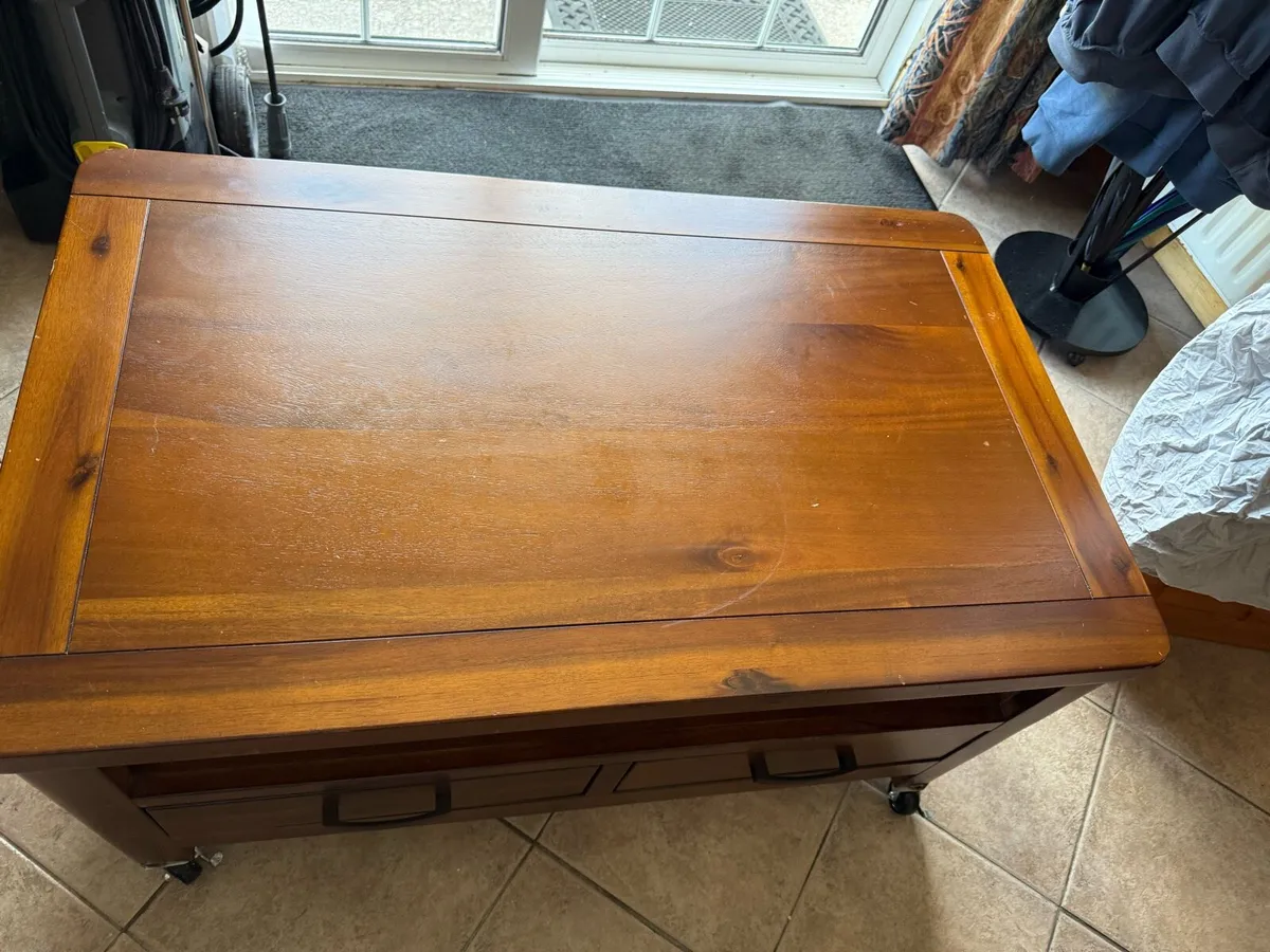 Coffee/Tv table - Image 3