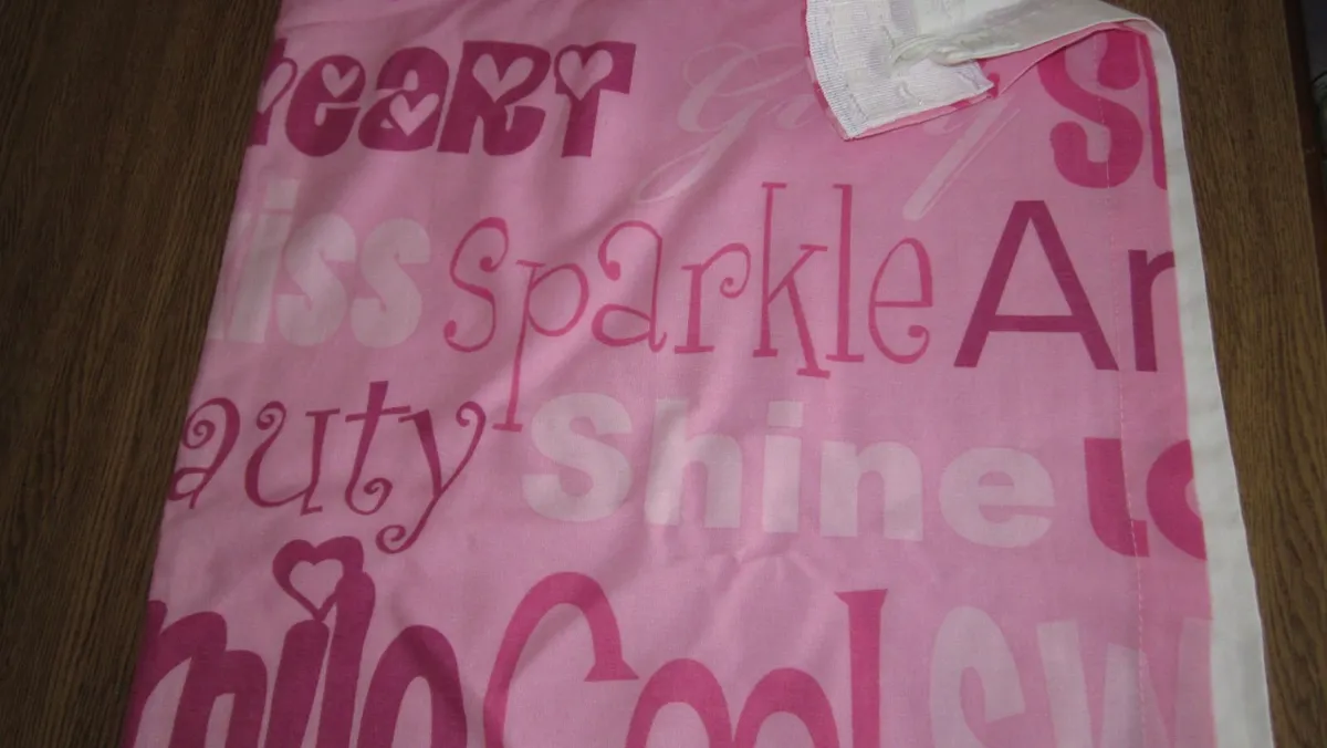 Curtains pink with Tiebacks - Image 3