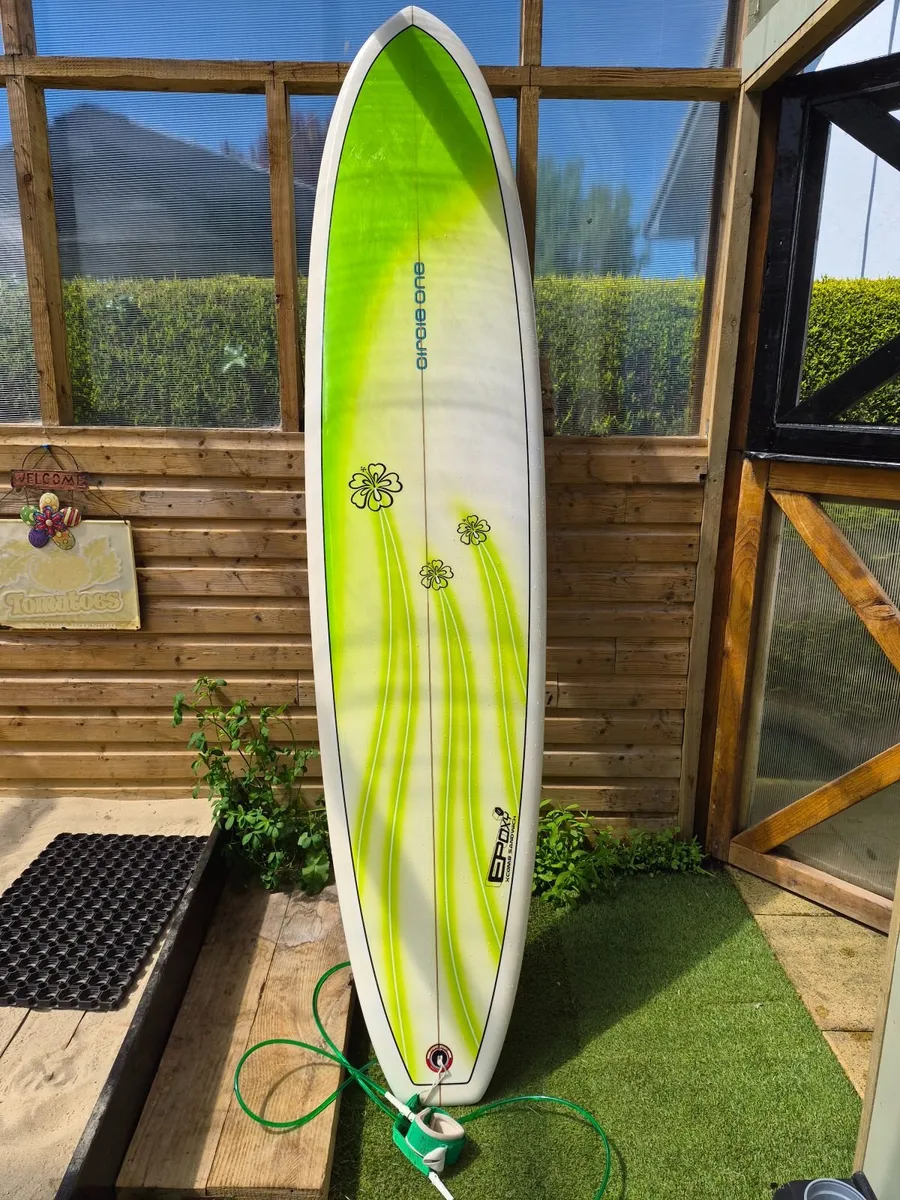 7’10 Epoxy Surfboard – Bag & Leash - Image 1