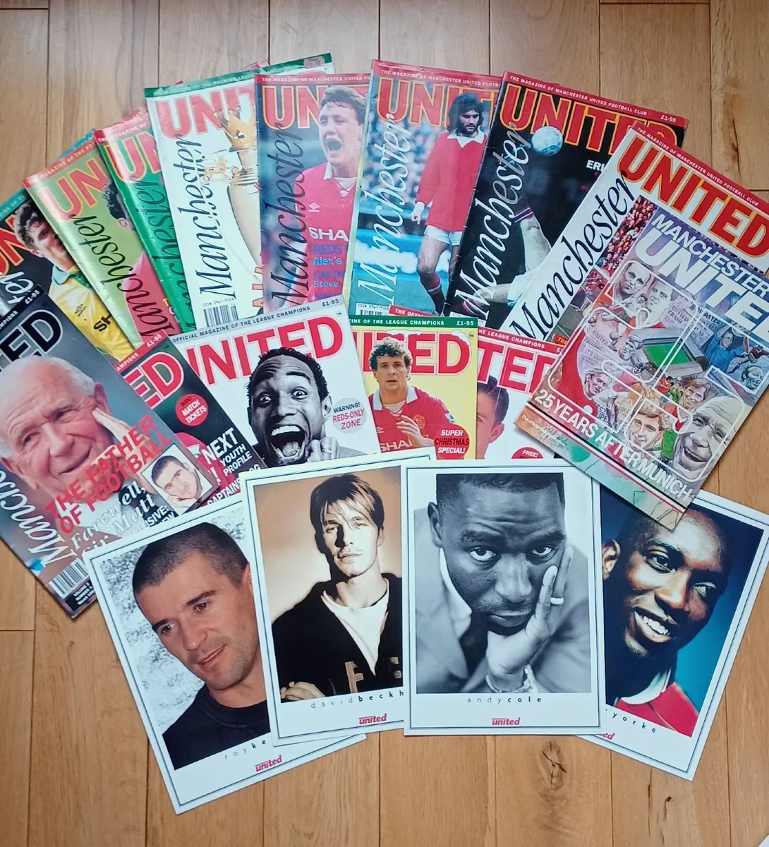 MANCHESTER UNITED MAGAZINES