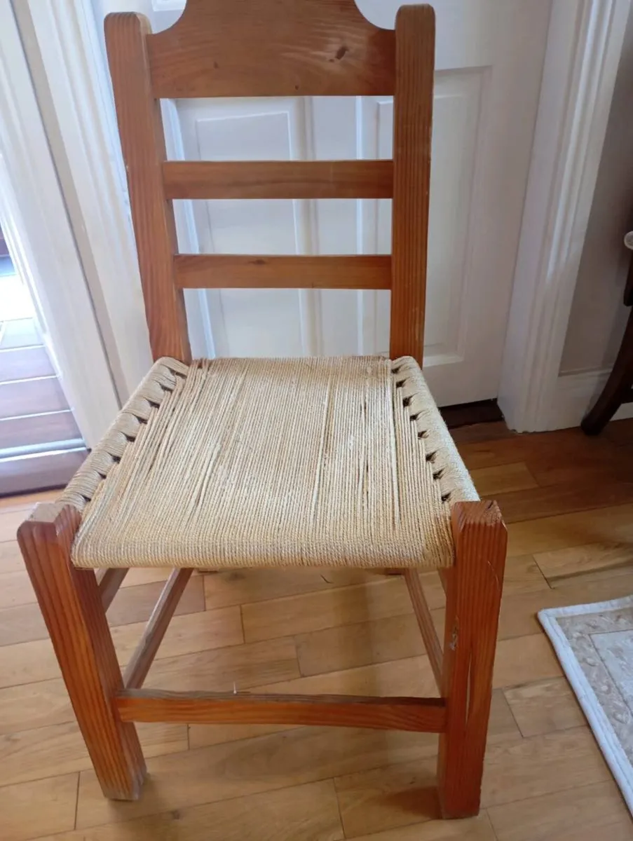 6 Sugan Chairs - Image 1