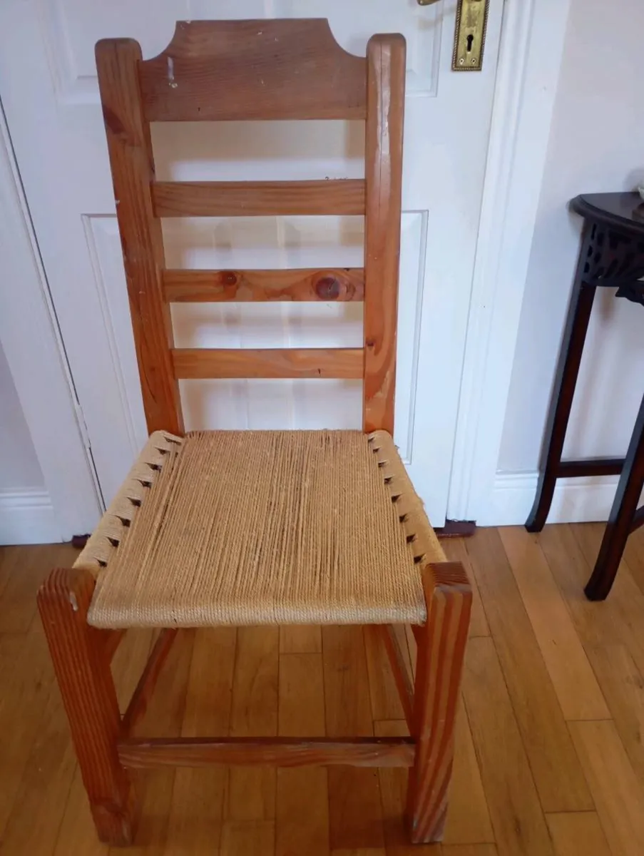 6 Sugan Chairs - Image 2