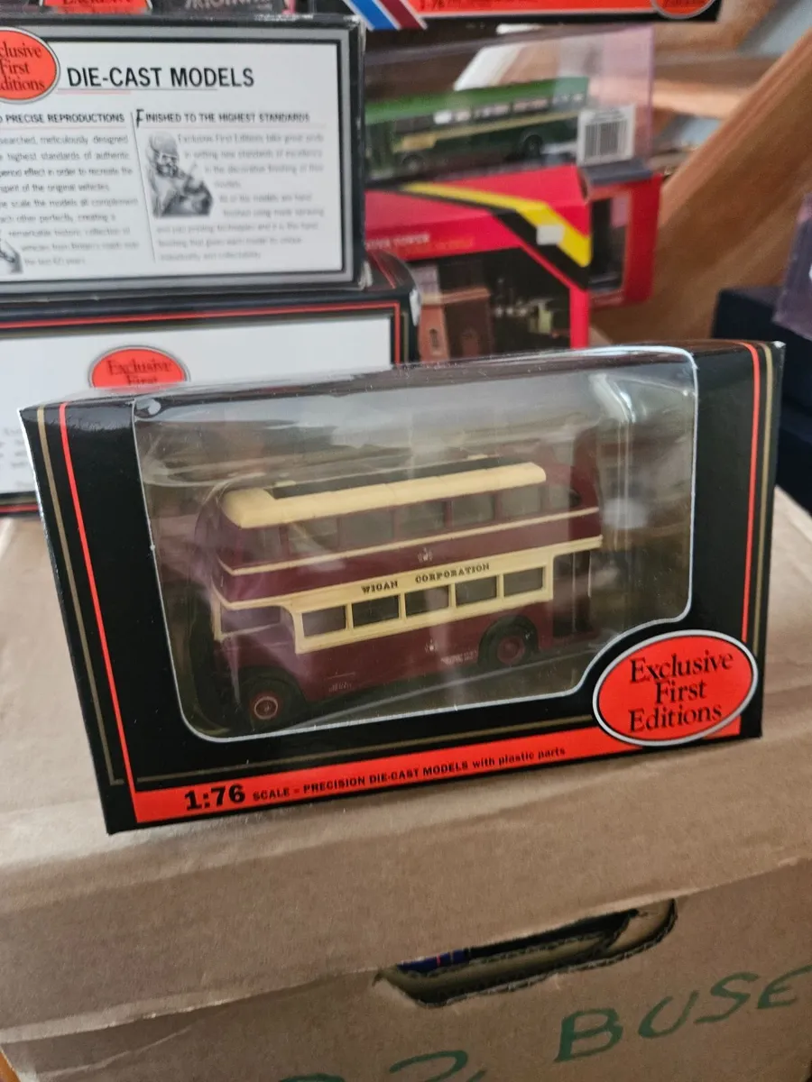 Corgi Bus - Image 1
