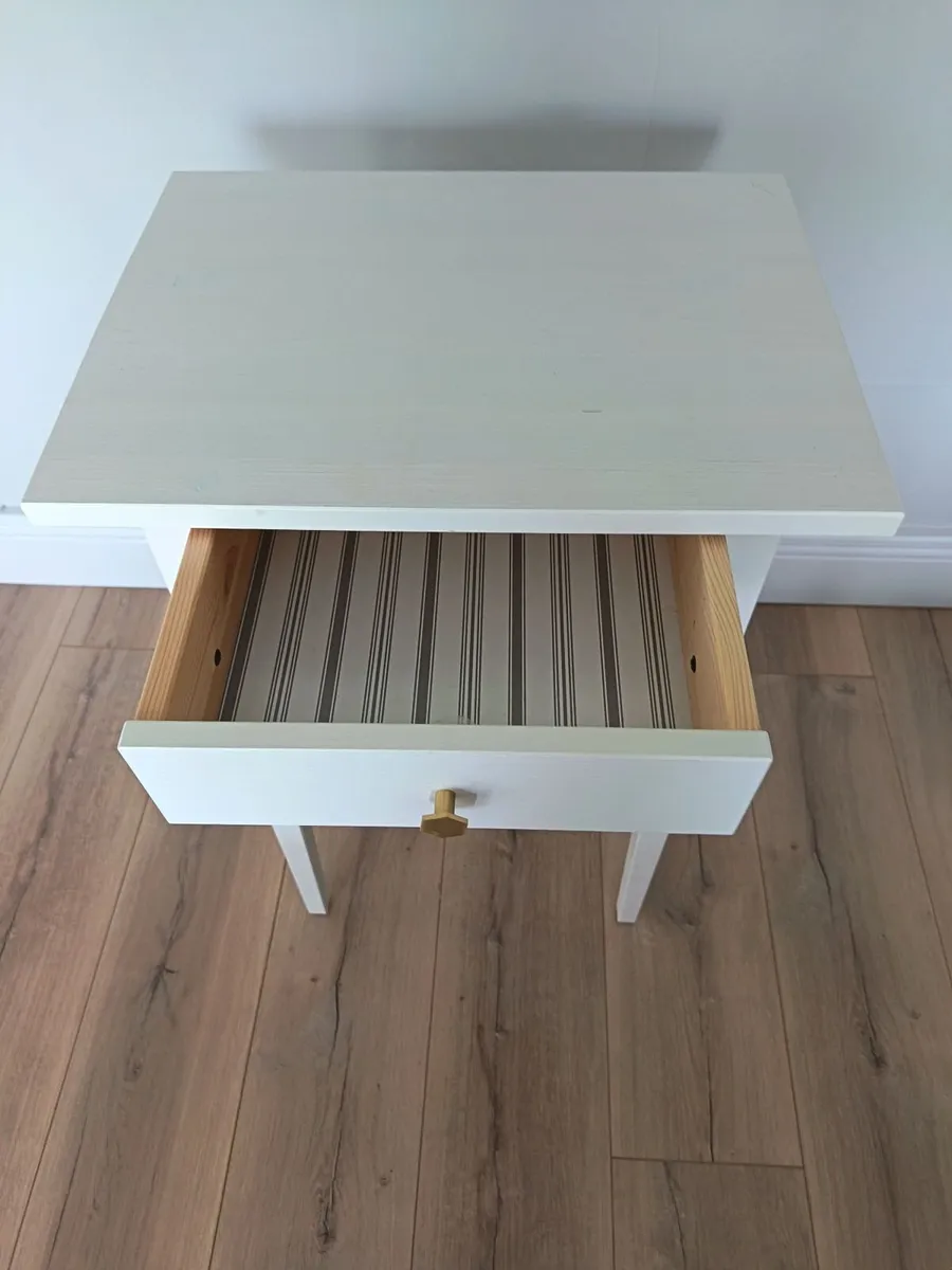 White Hemnes bedside table - Image 2