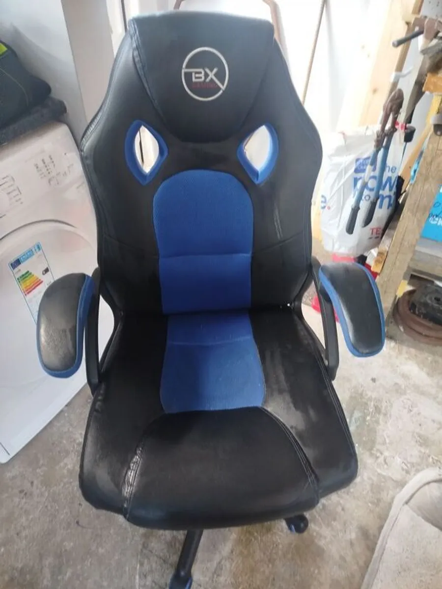 gaming chair - Image 2