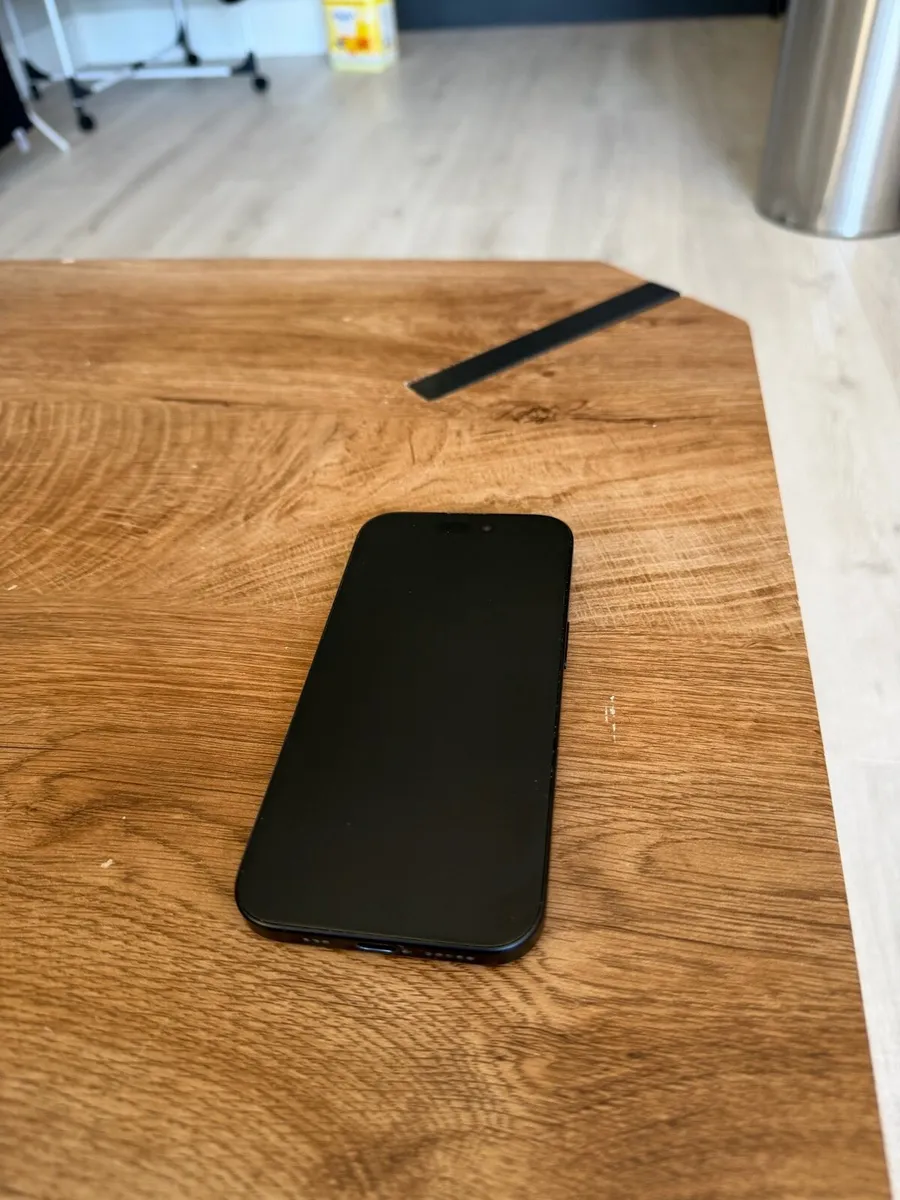 iPhone 16 128GB - Image 2