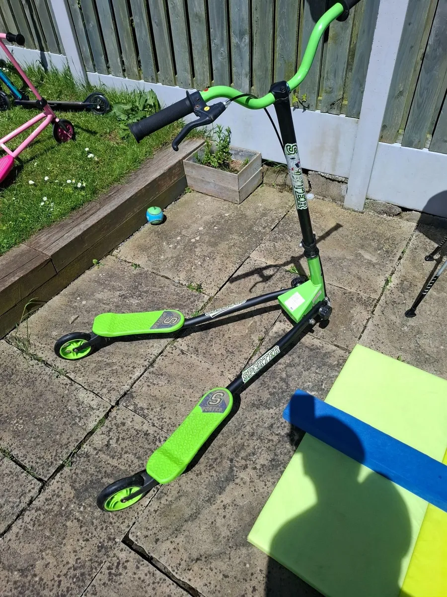 Flicker Scooter - Image 1