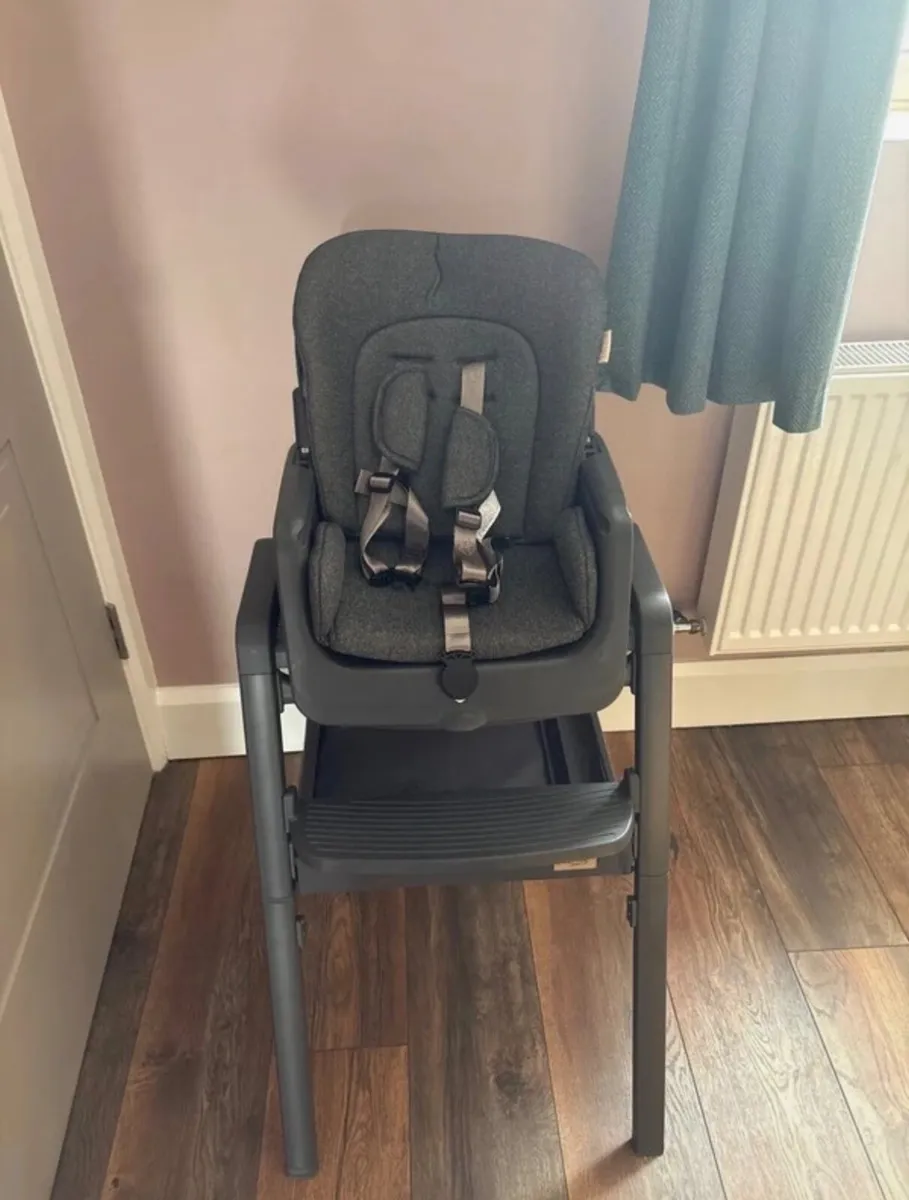 Highchair - Image 1