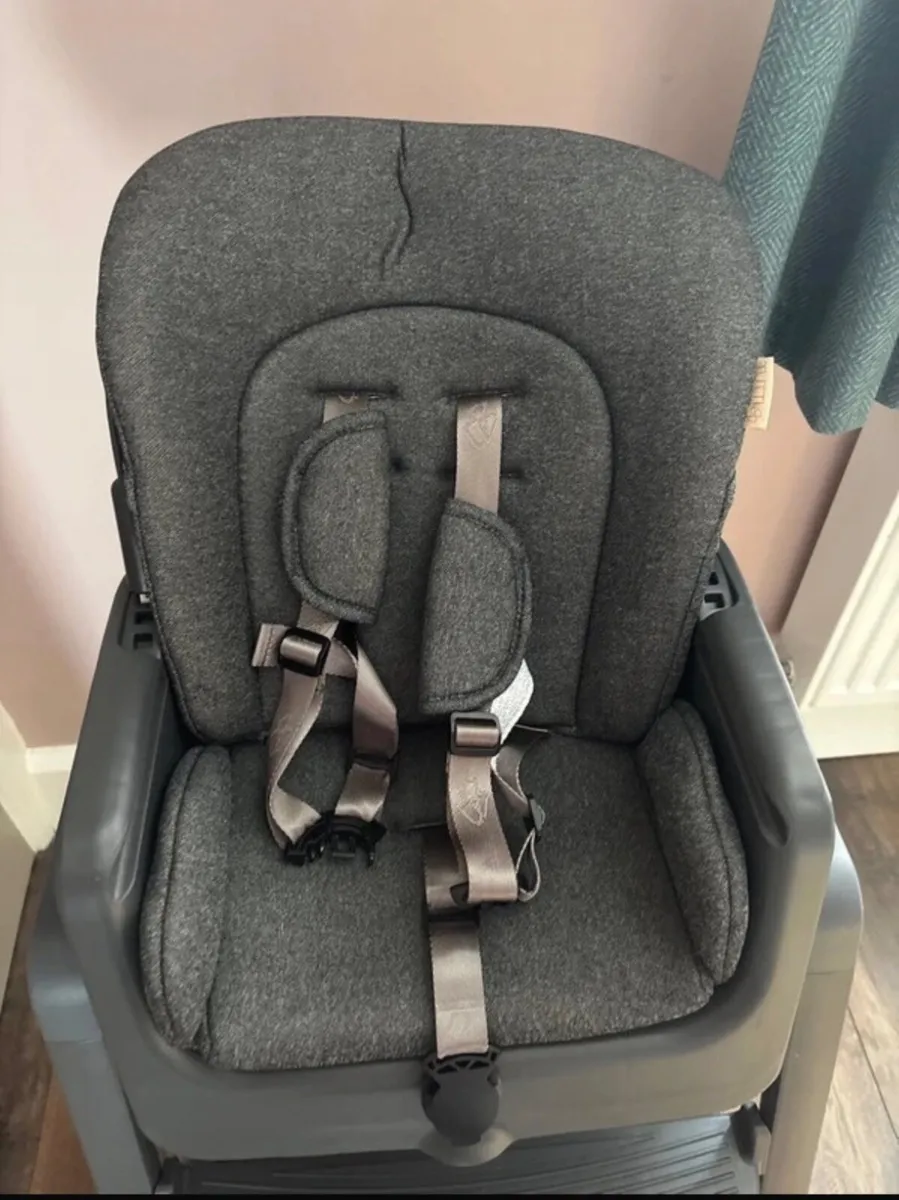 Highchair - Image 2