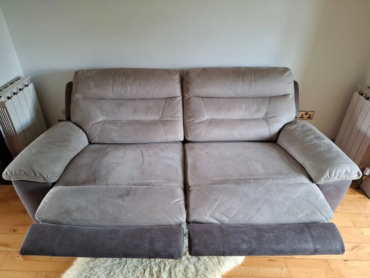 Very comfy reclining Couch/Sofa and Armchair - Image 3