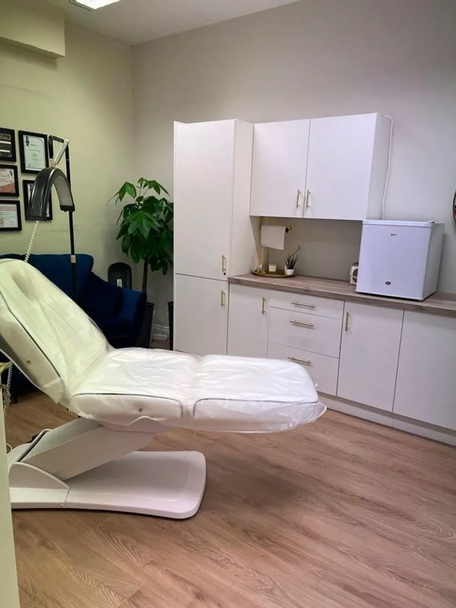 Treatment Room To Rent - Image 3