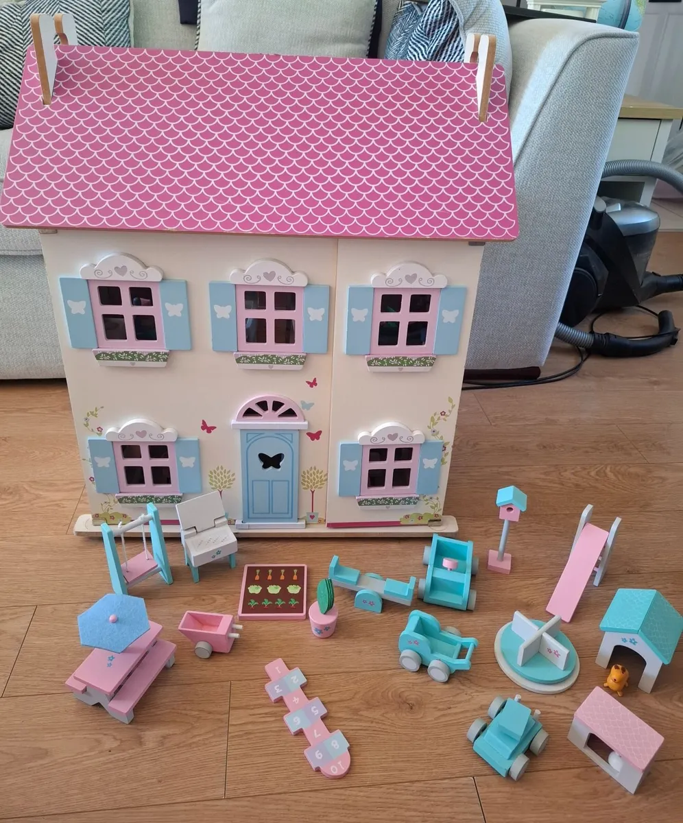 Dolls house - Image 2