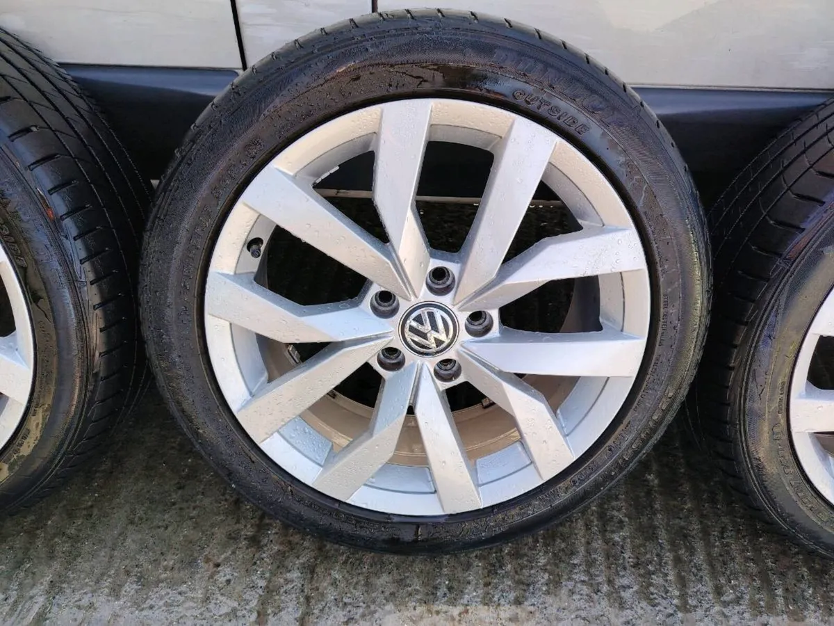 17" VW alloy wheels - Image 4