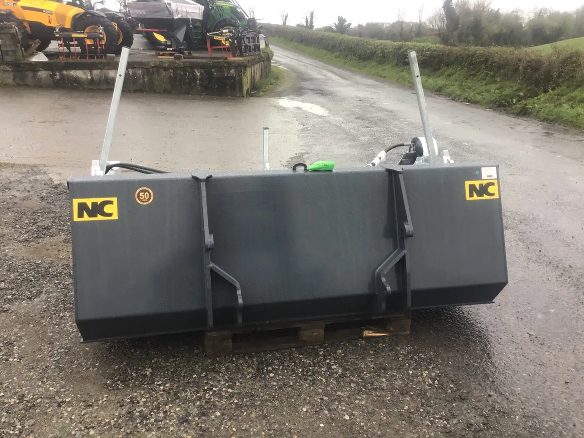 NC Bucket/ Brush Road Sweeper with Euro8 Brackets - Image 3