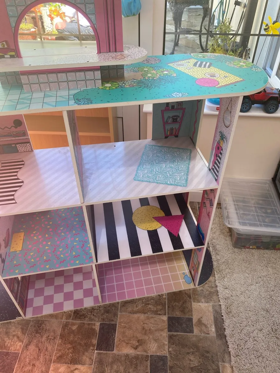 Dolls house - Image 3
