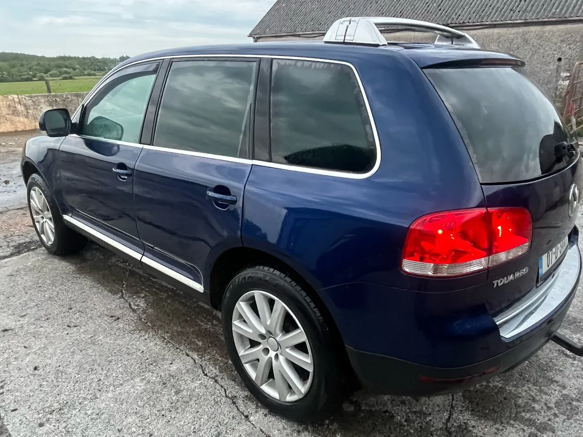 Vw Tourag 2.5l - Image 2