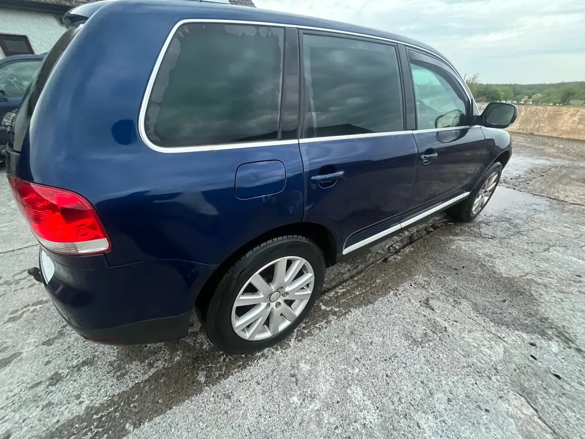 Vw Tourag 2.5l - Image 3