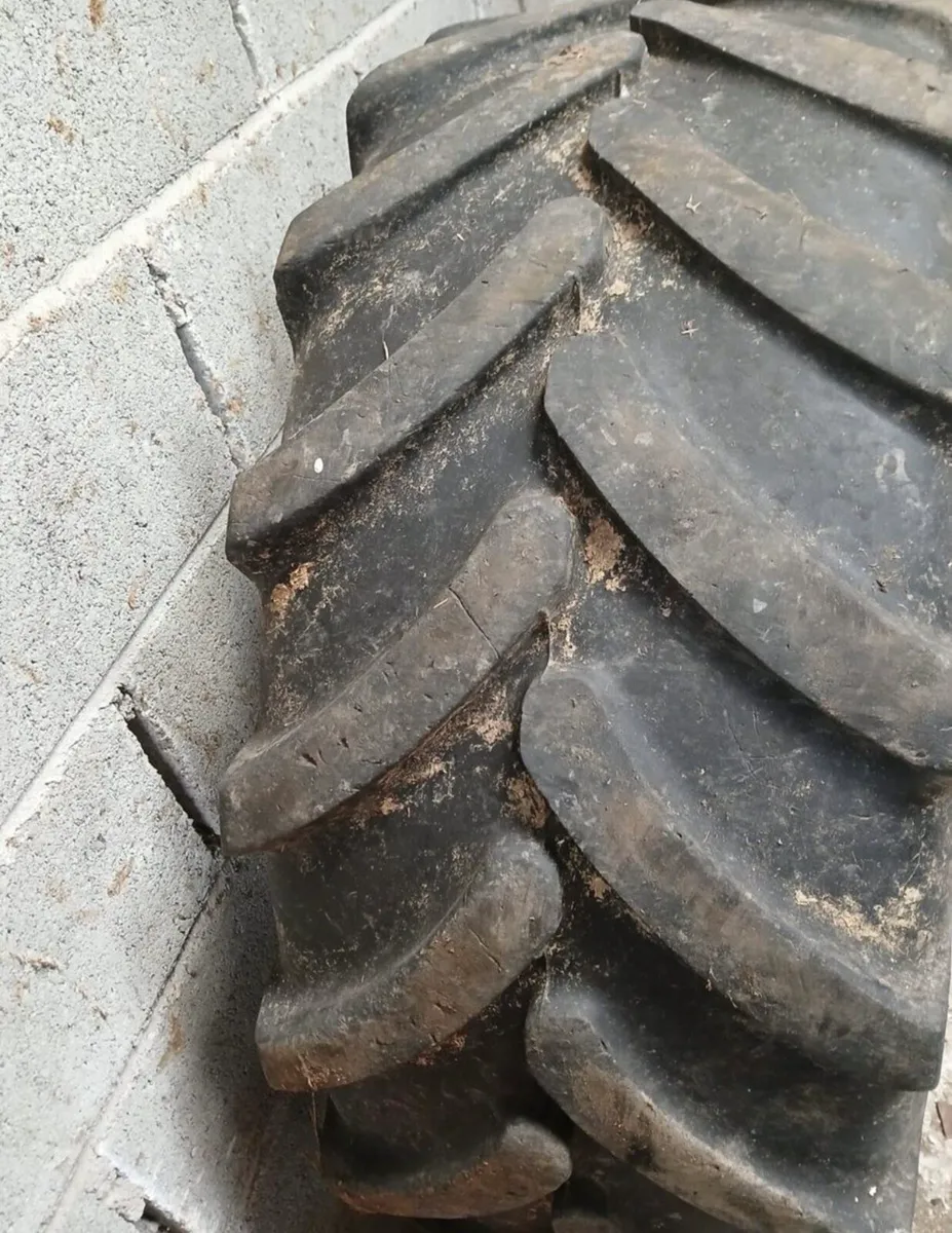Firestone Tractor Tyre - Image 1