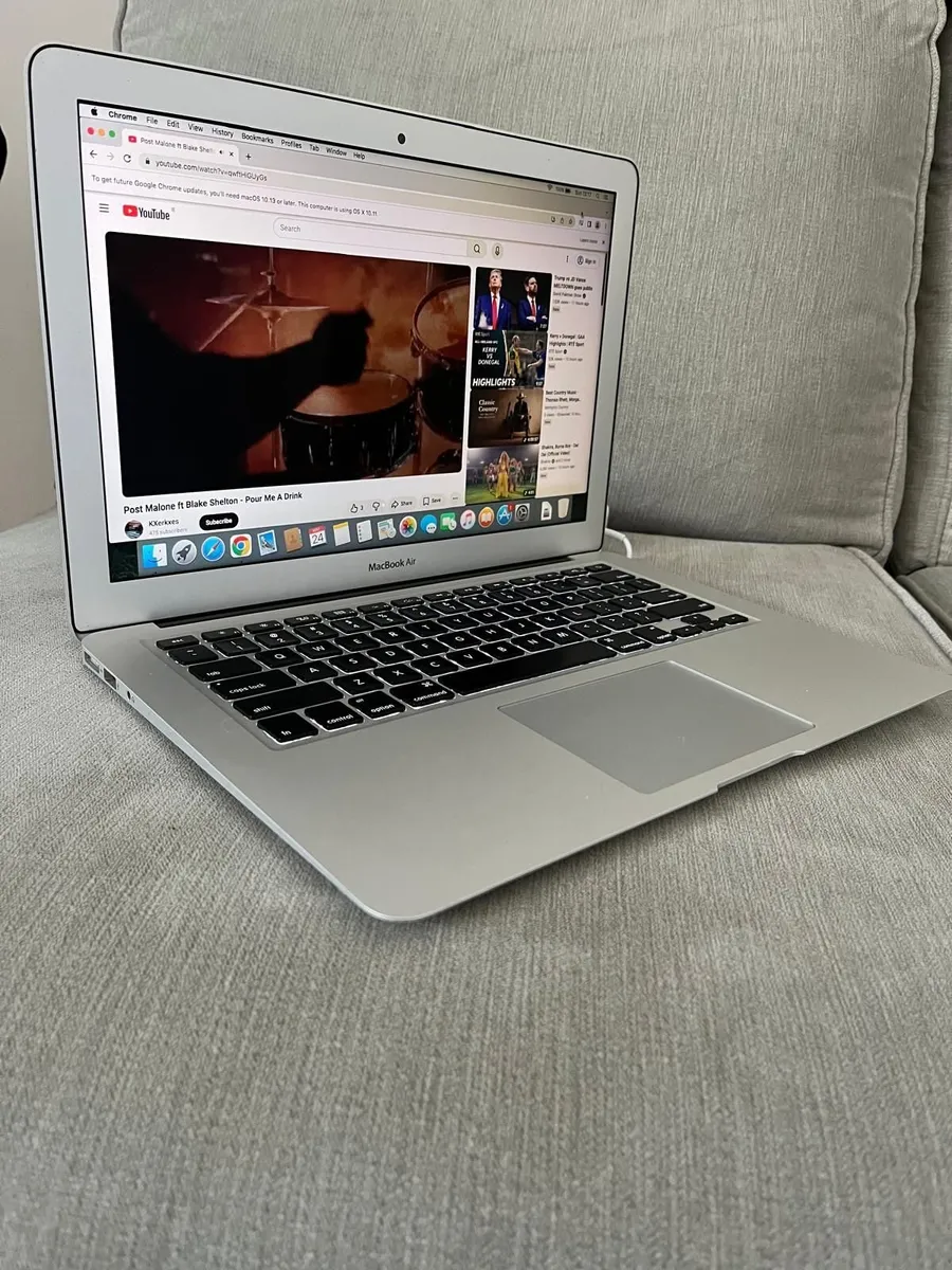 MacBook Air (A1466) - Image 1