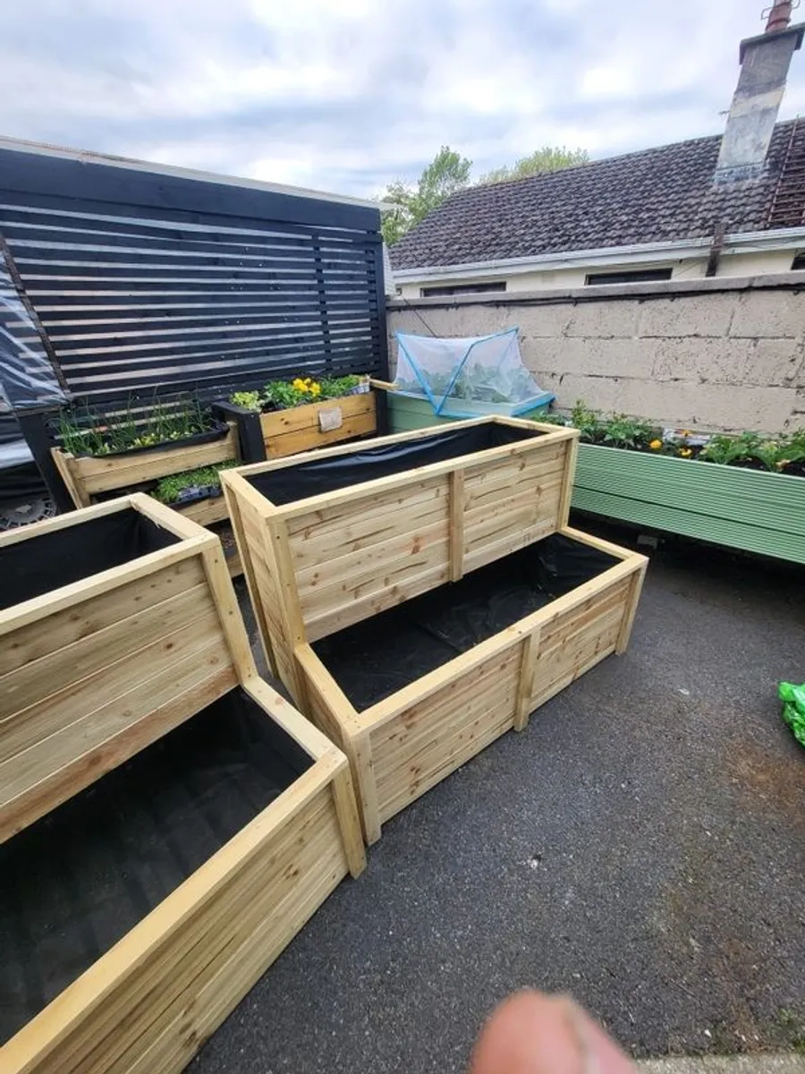 2 tier planters - Image 2