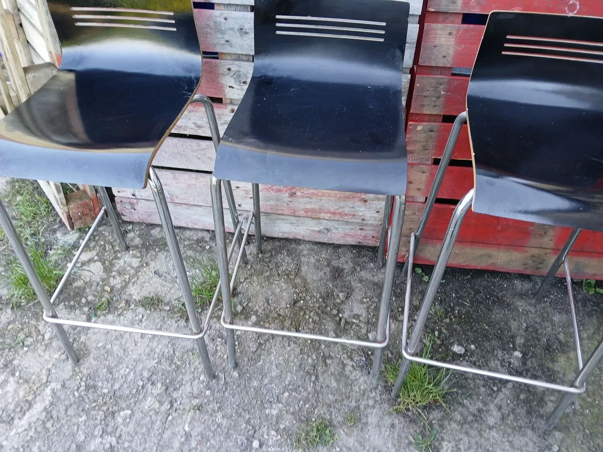 Chairs 💺 💺 💺....bar stools lot of (3). Delivere - Image 2