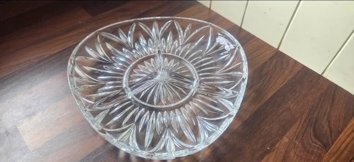 Marquis Waterford Crystal Handcut Serving Bowl Dis - Image 3