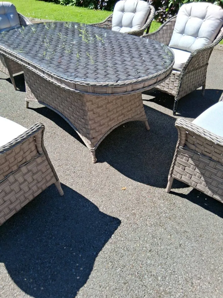New Sepino 6 Seater rattan garden patio dining set - Image 3