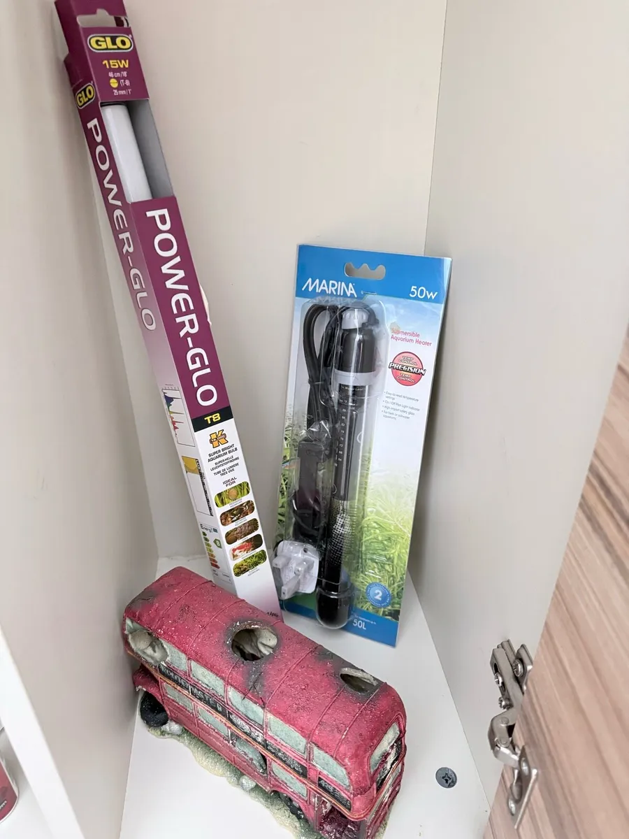 Fish Tank with cabinet - Complete Set with Extras - Image 3