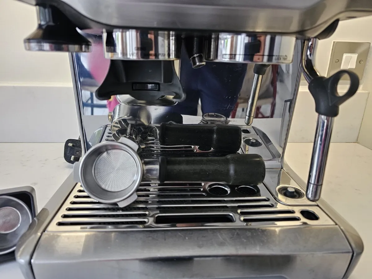 Sage Barista Touch Coffee Machine - Image 2
