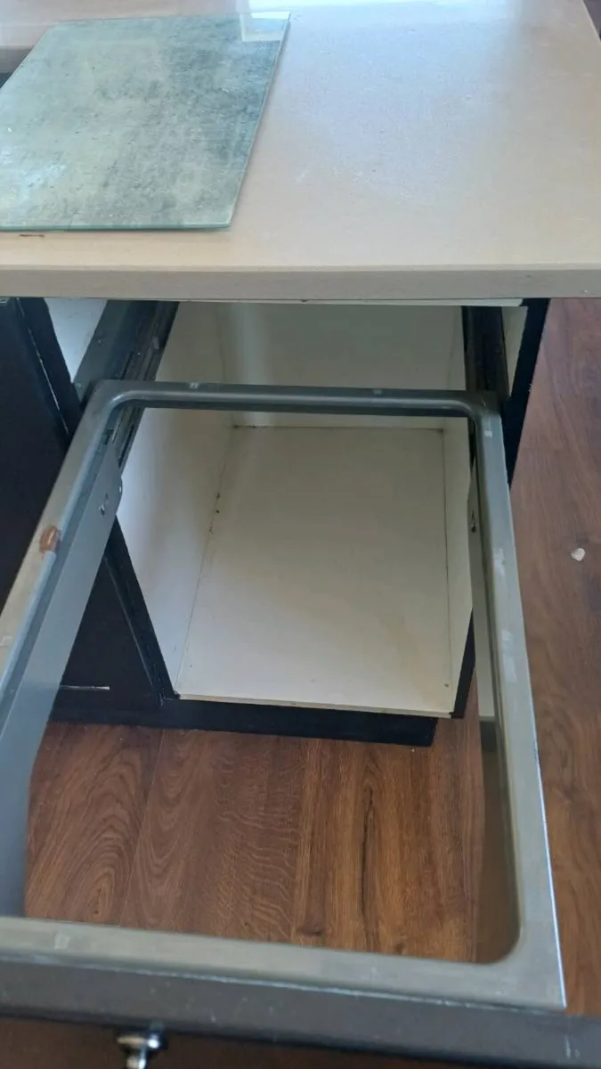 kitchen island - Image 3