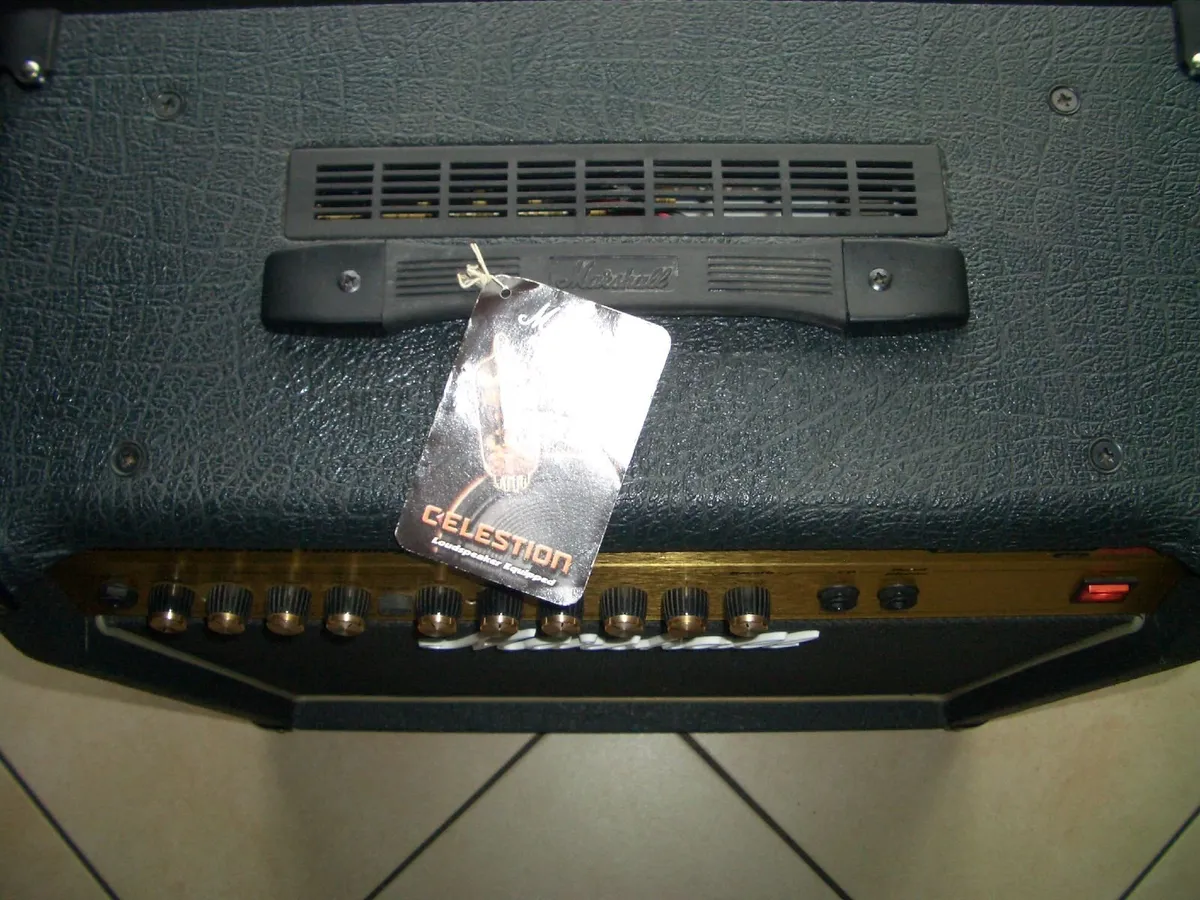 Marshall AVT 50  Valve State Guitar Amplifier - Image 2