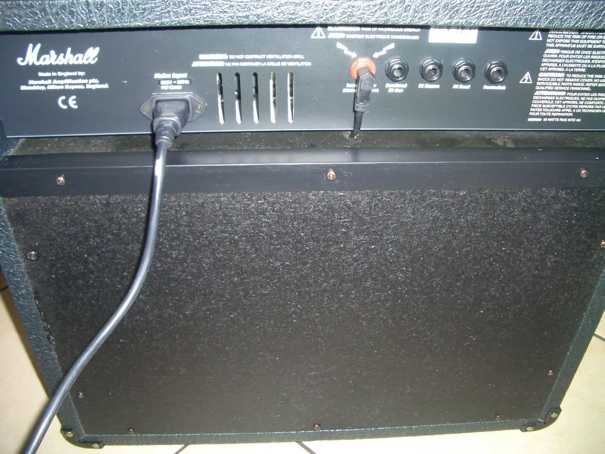 Marshall AVT 50  Valve State Guitar Amplifier - Image 4