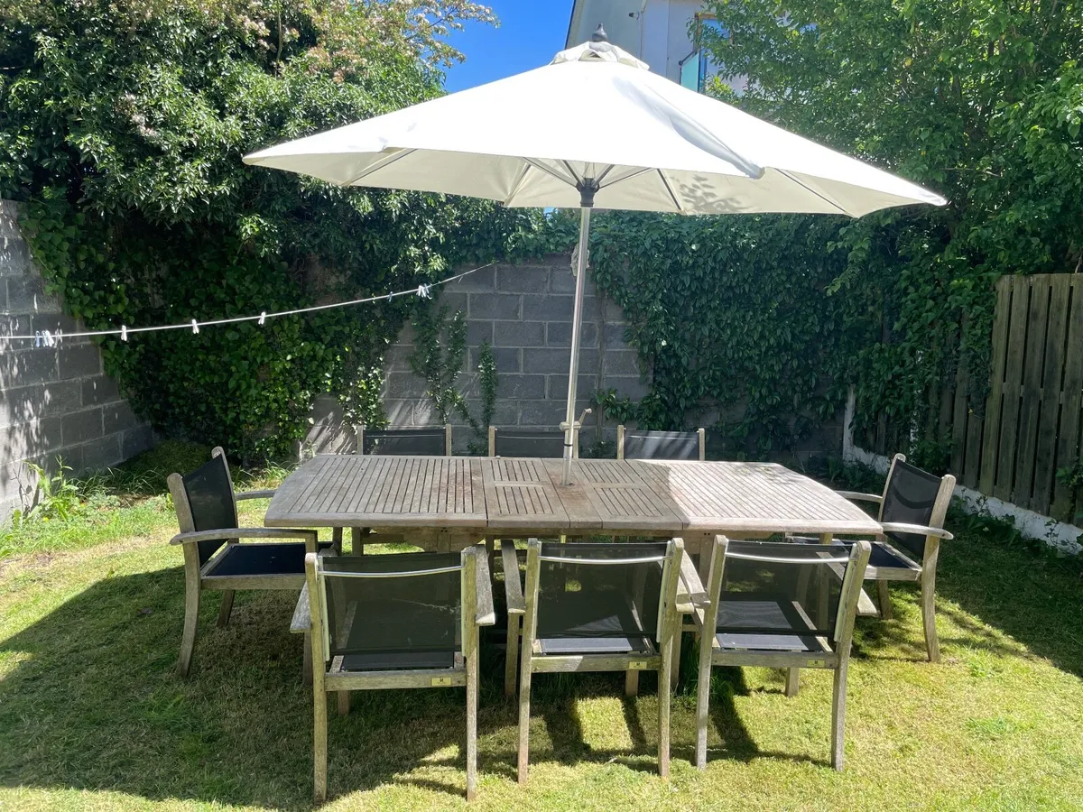 Garden furniture - Image 1