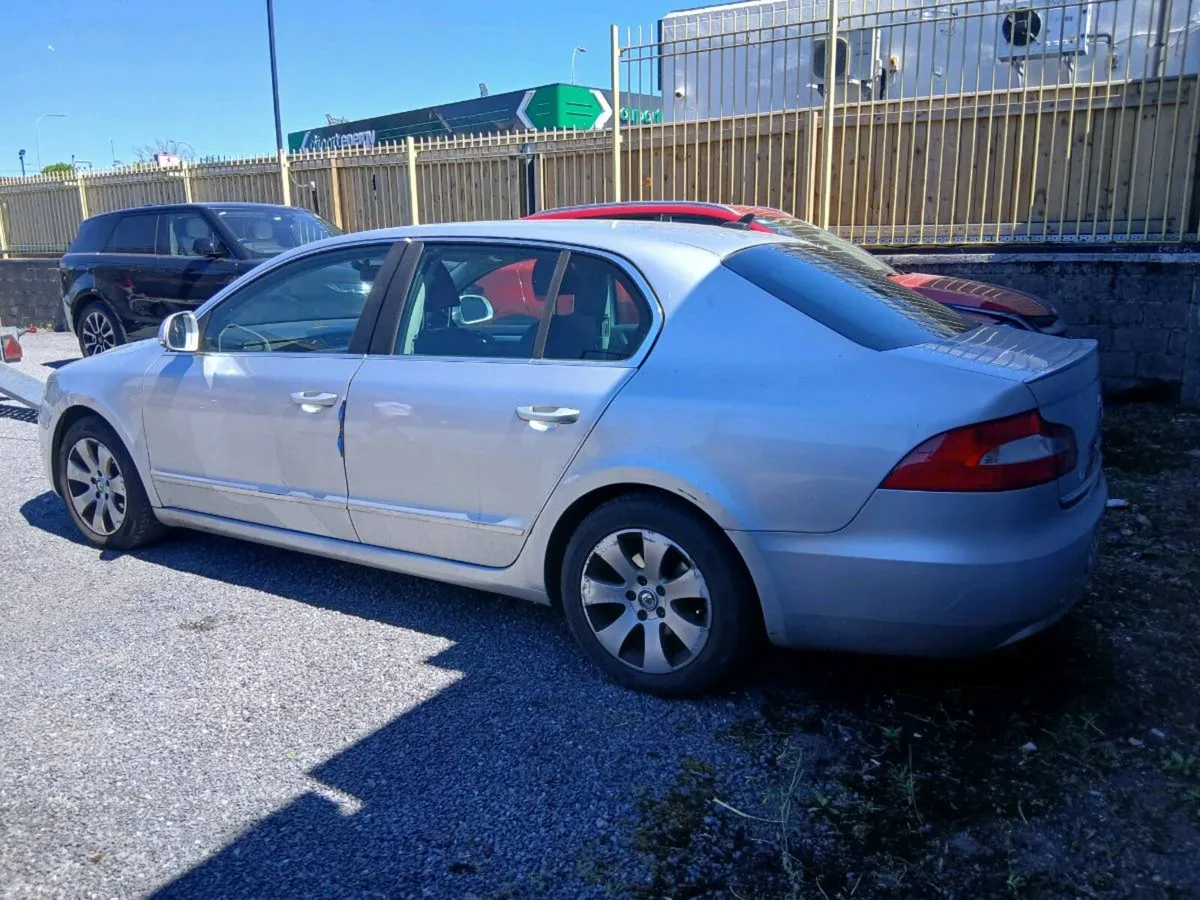 2012 SKODA SUPERB 1.6 DIESEL - Image 3