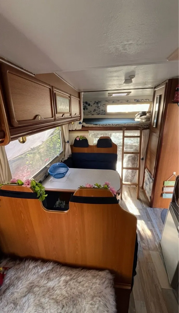 94 Ford Pilote Motorhome Campervan - Image 1